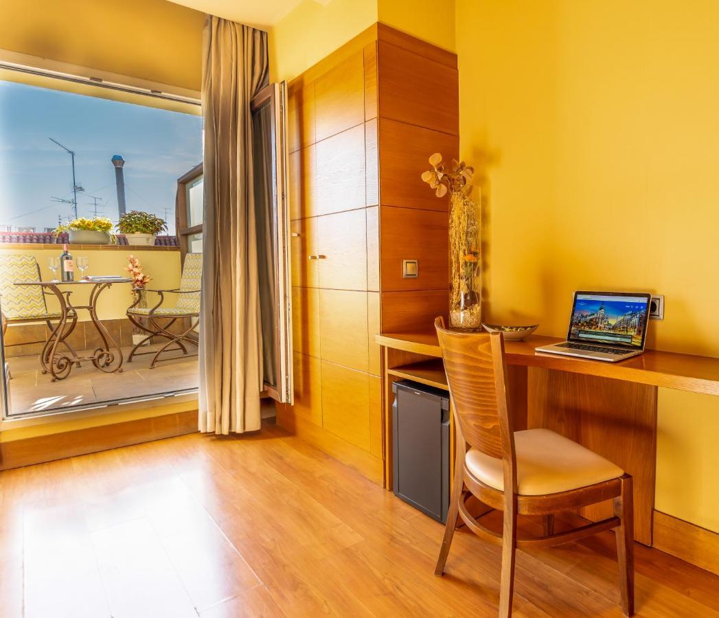 Sterling Hotell Madrid Eksteriør bilde